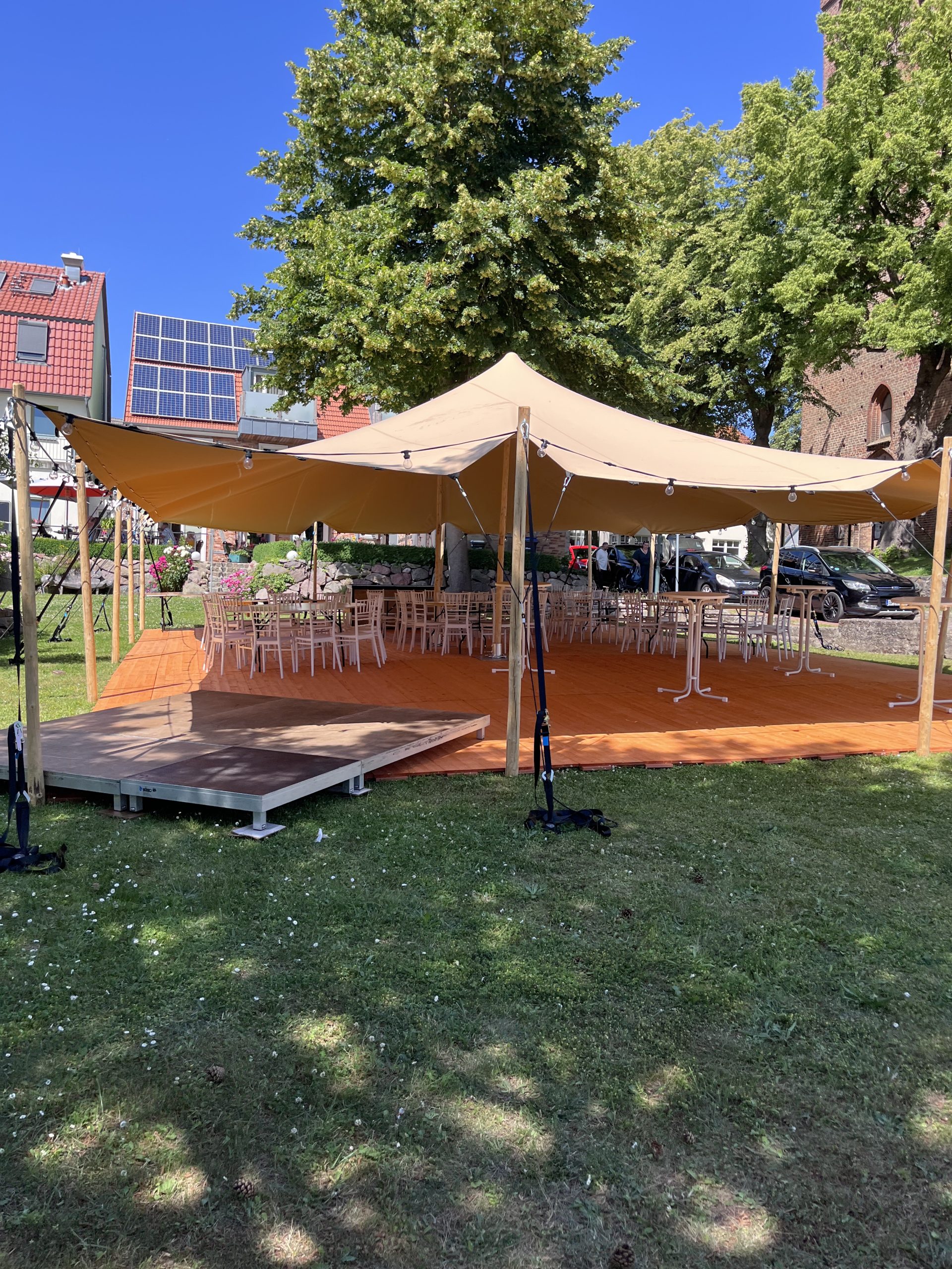 Stretchzelt 7,5x10m – Bild 7