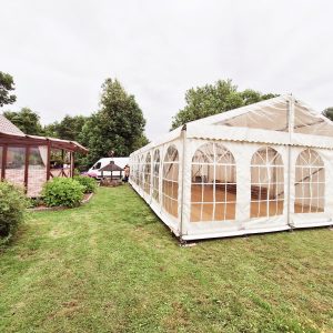 Festzelt 6 × 12 m - 72 m², mit Zeltboden