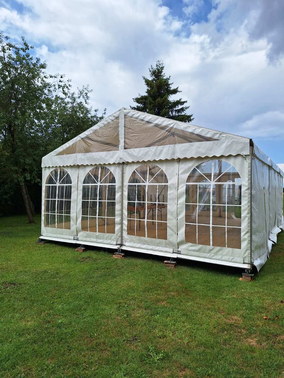 Festzelt 8x18m mit Kassettenboden – Bild 7