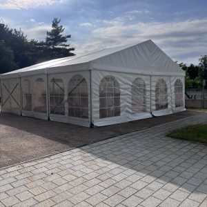 Festzelt 8x9m mit Kassettenboden