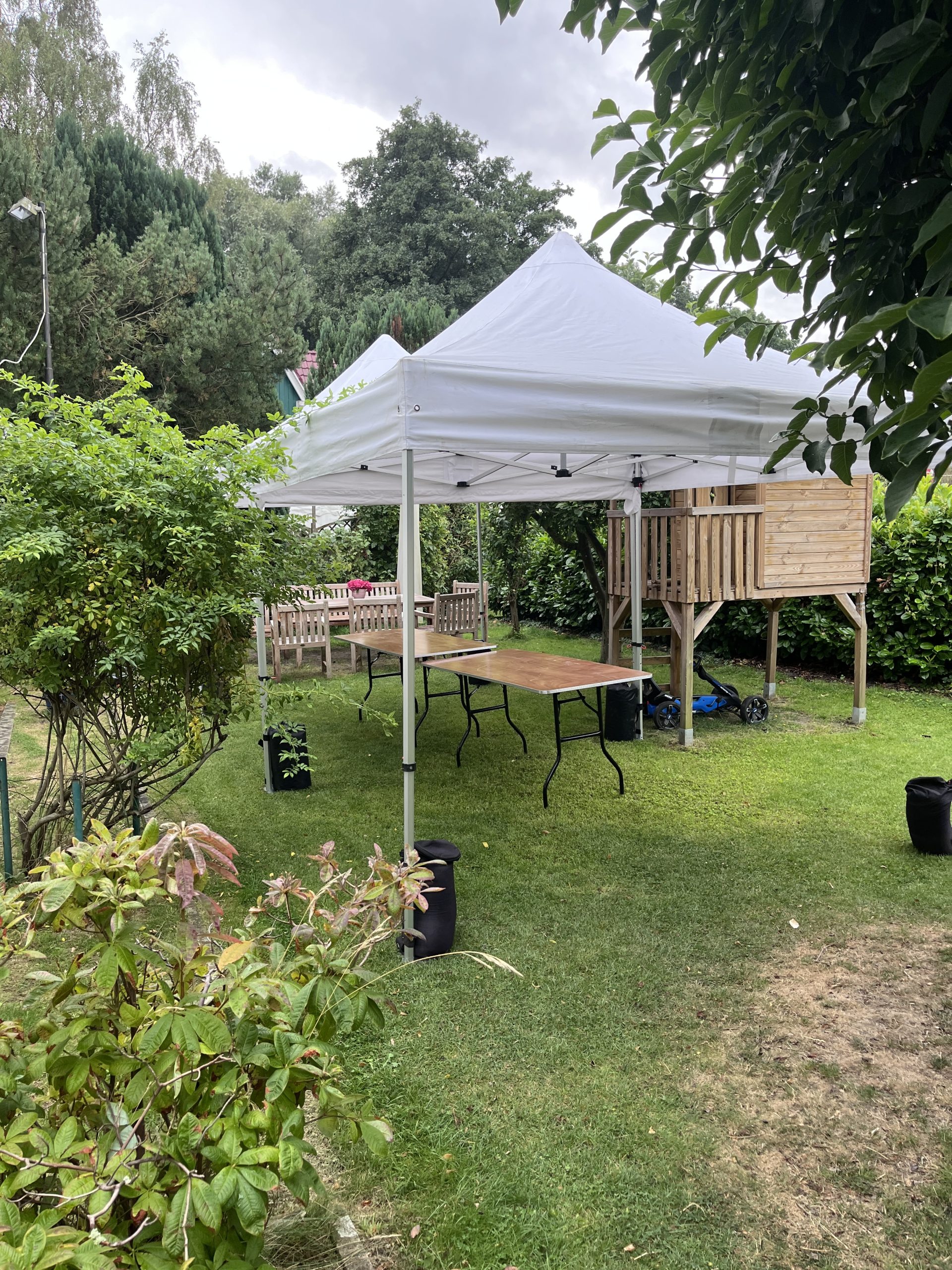 FALTPAVILLON 3x3 M – 9 M², OHNE SEITENPLANEN